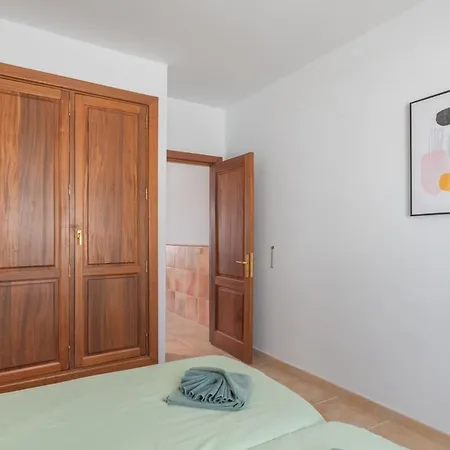 شقة Casa Del Mar Ilic With Communal Pool And Sea Views بلايا بلانكا