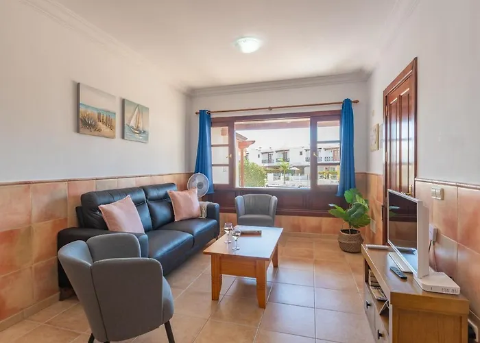 Apartment Casa Del Mar Ilic With Communal Pool And Sea Views Playa Blanca (Lanzarote)