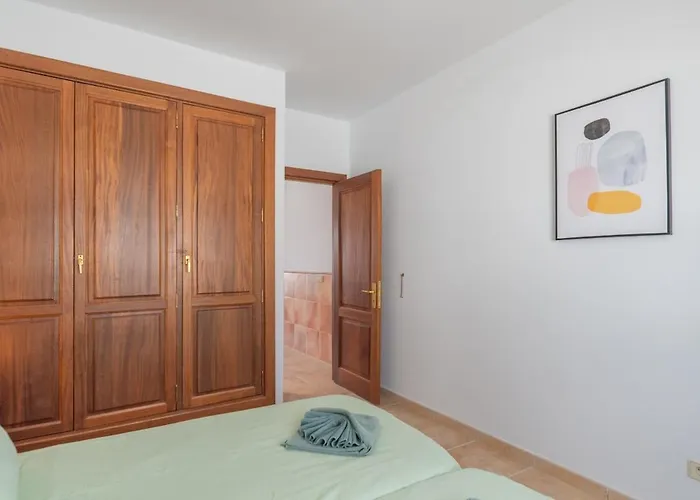 Apartment Casa Del Mar Ilic With Communal Pool And Sea Views Playa Blanca (Lanzarote)