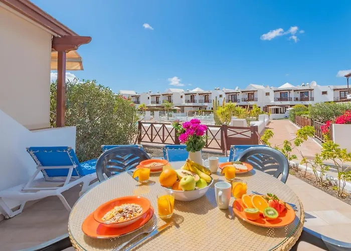 Casa Del Mar Ilic With Communal Pool And Sea Views Apartment *