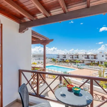Casa Del Mar Ilic With Communal Pool And Sea Views Apartment Playa Blanca (Lanzarote)