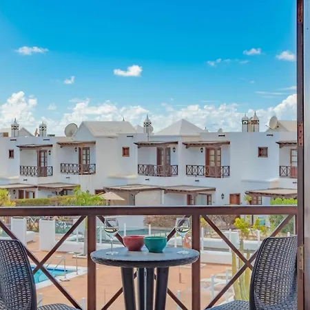 公寓 Casa Del Mar Ilic With Communal Pool And Sea Views 普拉亚布兰卡