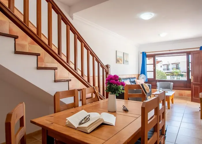 Casa Del Mar Ilic With Communal Pool And Sea Views 公寓 普拉亚布兰卡